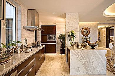  《十字军之王3》DLC权力之路上线 追加自我流派世界冒险